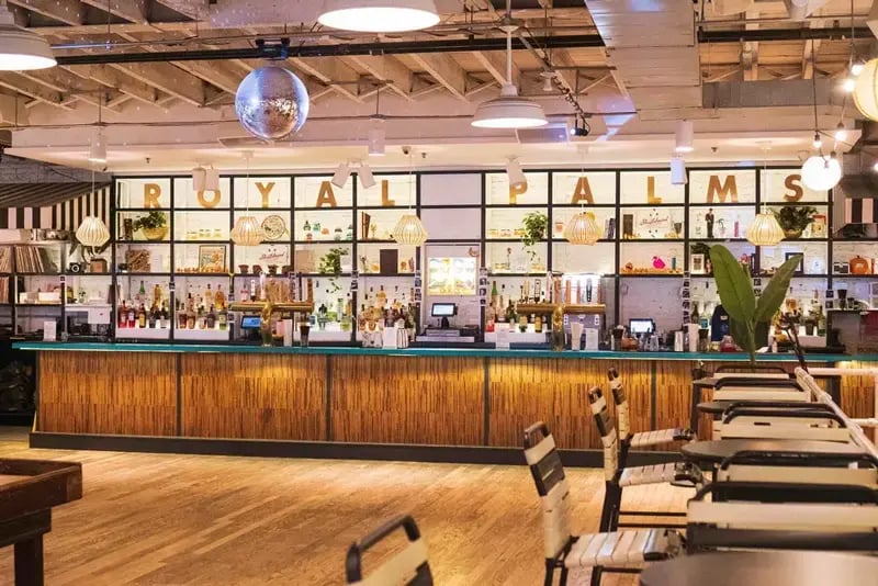 Royal-Palms-main-bar